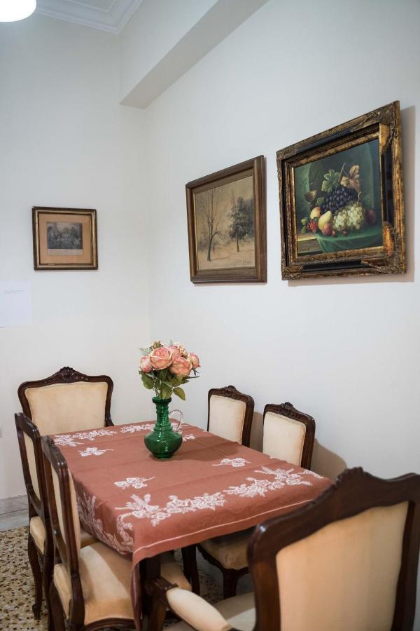 Koukaki Traditional Apartment Athen Exterior foto