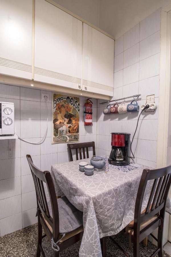 Koukaki Traditional Apartment Athen Exterior foto
